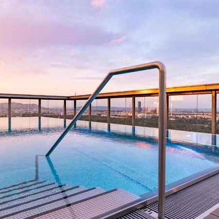 Mca Triiiple I Rooftop Pool I Free Parking I Netflix 维也纳 外观 照片
