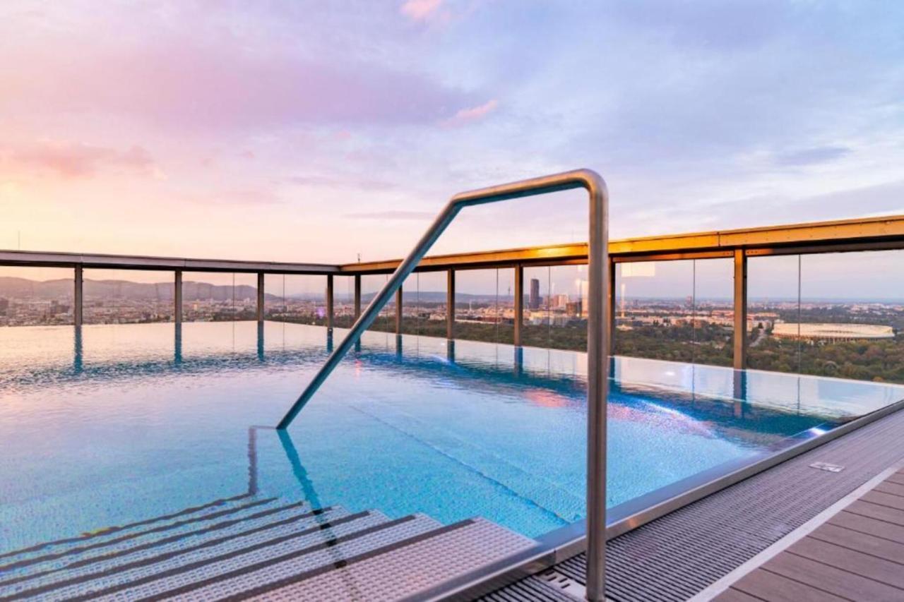 Mca Triiiple I Rooftop Pool I Free Parking I Netflix 维也纳 外观 照片