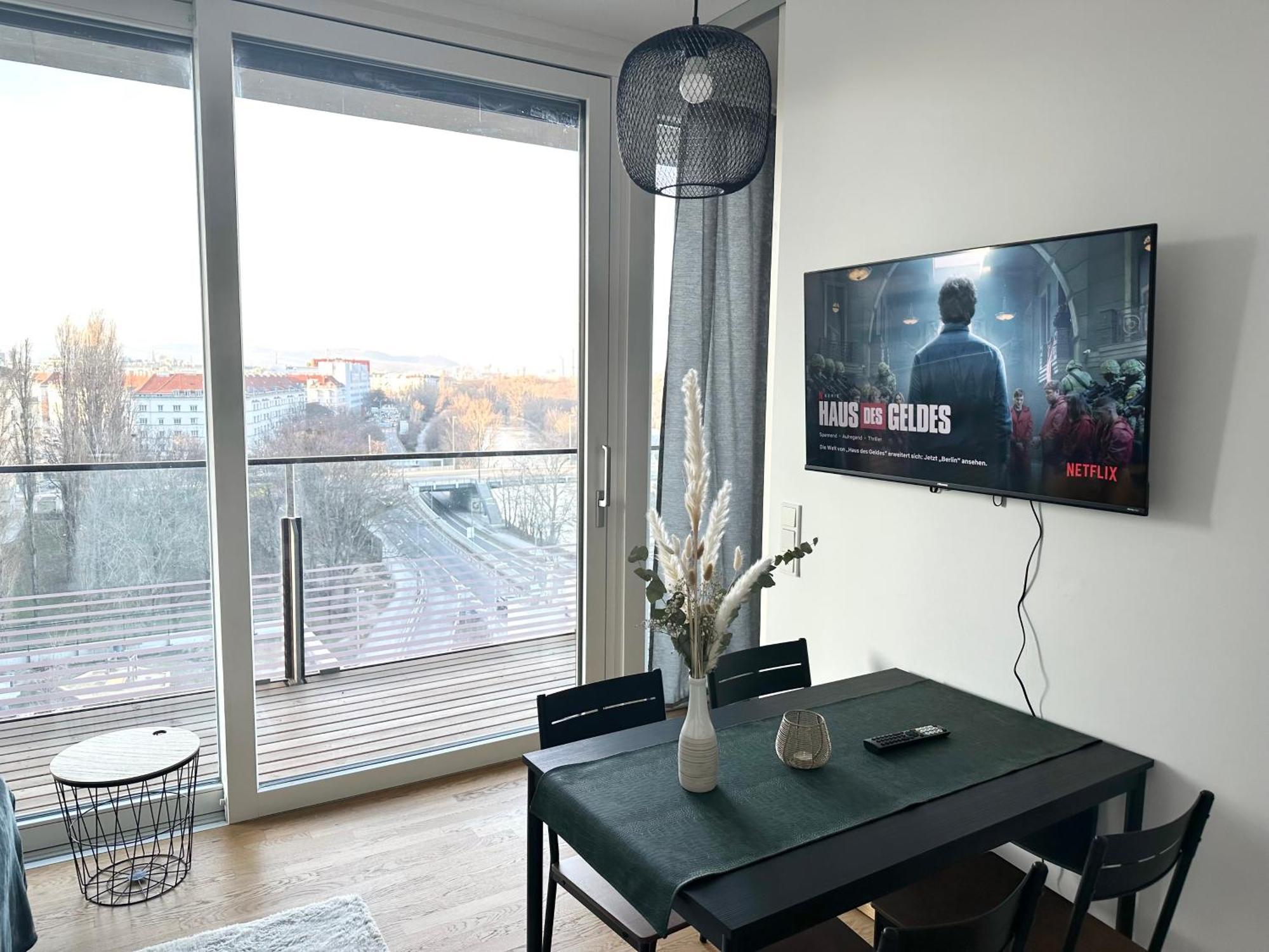 Mca Triiiple I Rooftop Pool I Free Parking I Netflix 维也纳 外观 照片