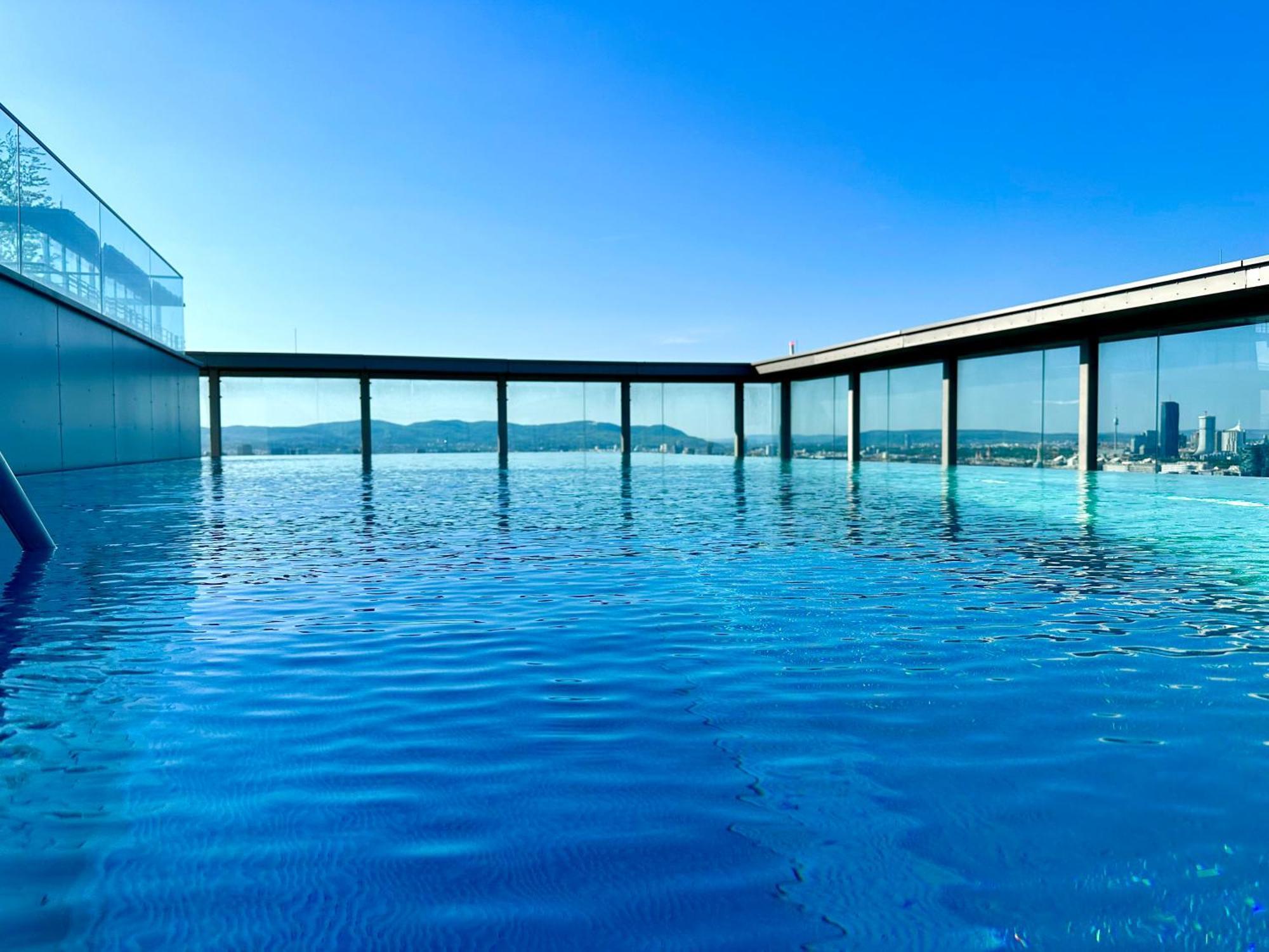 Mca Triiiple I Rooftop Pool I Free Parking I Netflix 维也纳 外观 照片